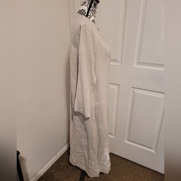 ‎Milano Linen embroidered floral dress - Picture 2 of 8